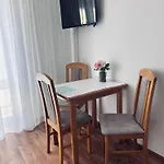 Ada & Rum i privatbostad Karwia