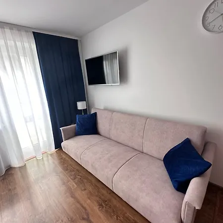 Ada & Privatunterkunft *