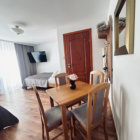 Ada & Habitación en casa particular Karwia