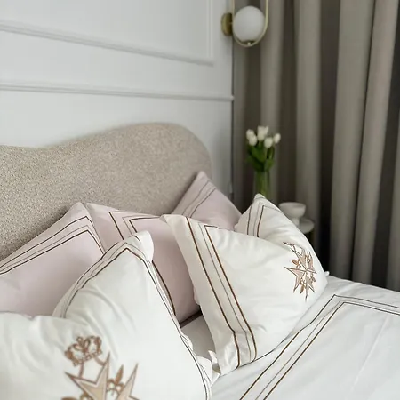 Ada & קארוויה