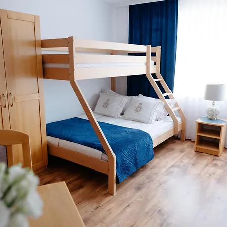Kwatera prywatna Ada Pokoje&apartamenty *
