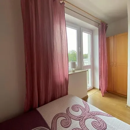 Ada & בית אירוח קארוויה