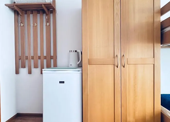 Rum i privatbostad Ada & *