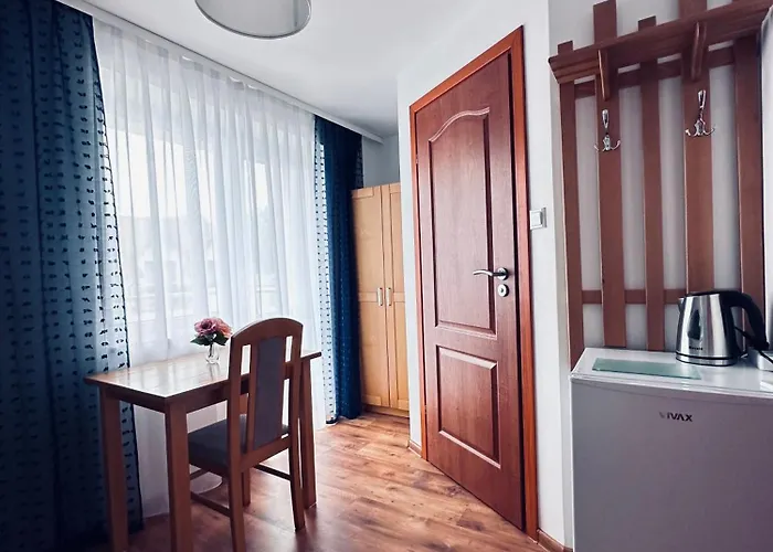 Ada & * كارفيا